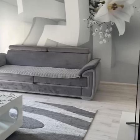 Modern & Cozy 2-Bedroom Vacation Home In Sarajevo Exterior photo