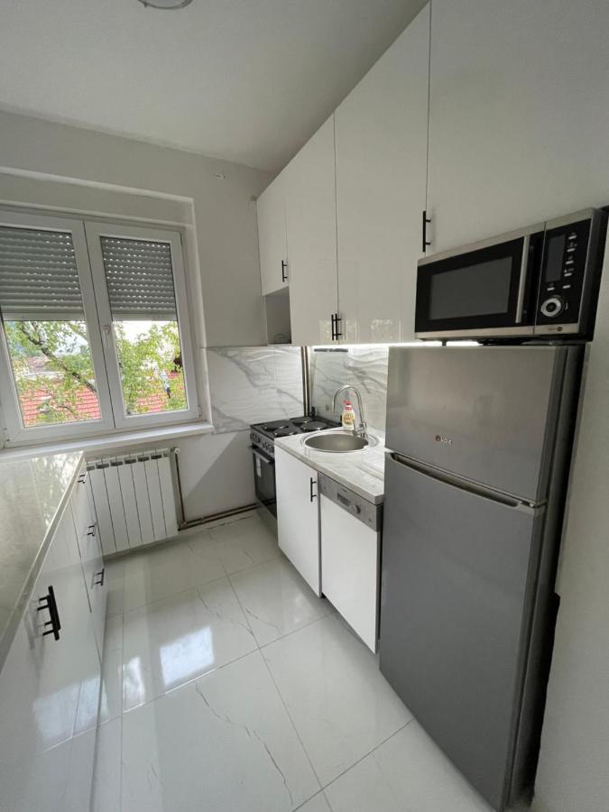 Modern & Cozy 2-Bedroom Vacation Home In Sarajevo Exterior photo