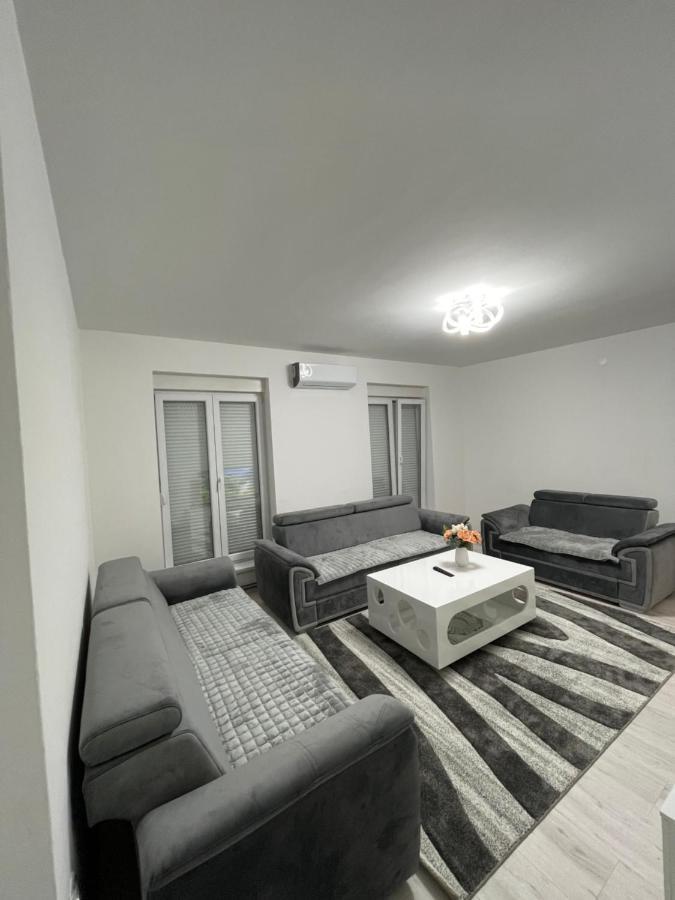 Modern & Cozy 2-Bedroom Vacation Home In Sarajevo Exterior photo