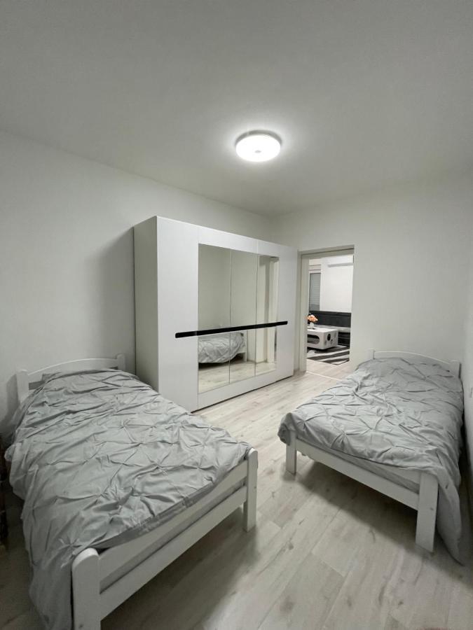 Modern & Cozy 2-Bedroom Vacation Home In Sarajevo Exterior photo